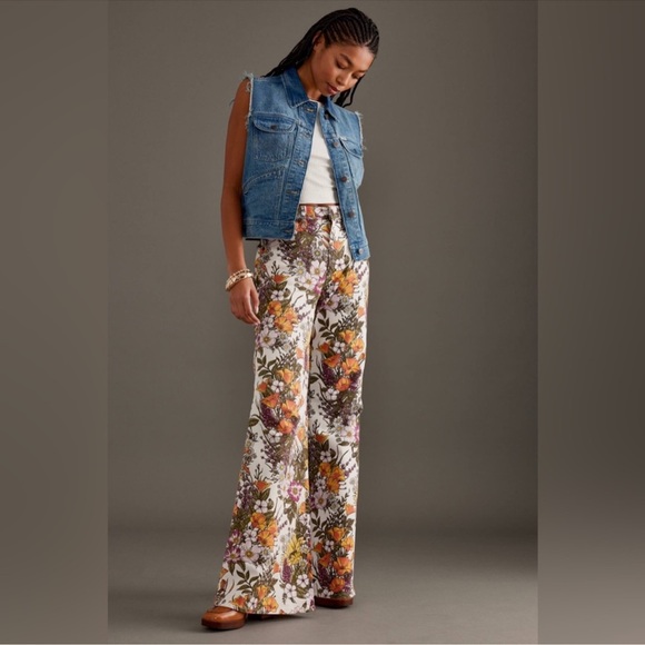 WRANGLER ANTHROPOLOGIE WANDERER FLORAL BOHO BOHEMIAN 70S FEMININE FLARE JEANS - Picture 2 of 16